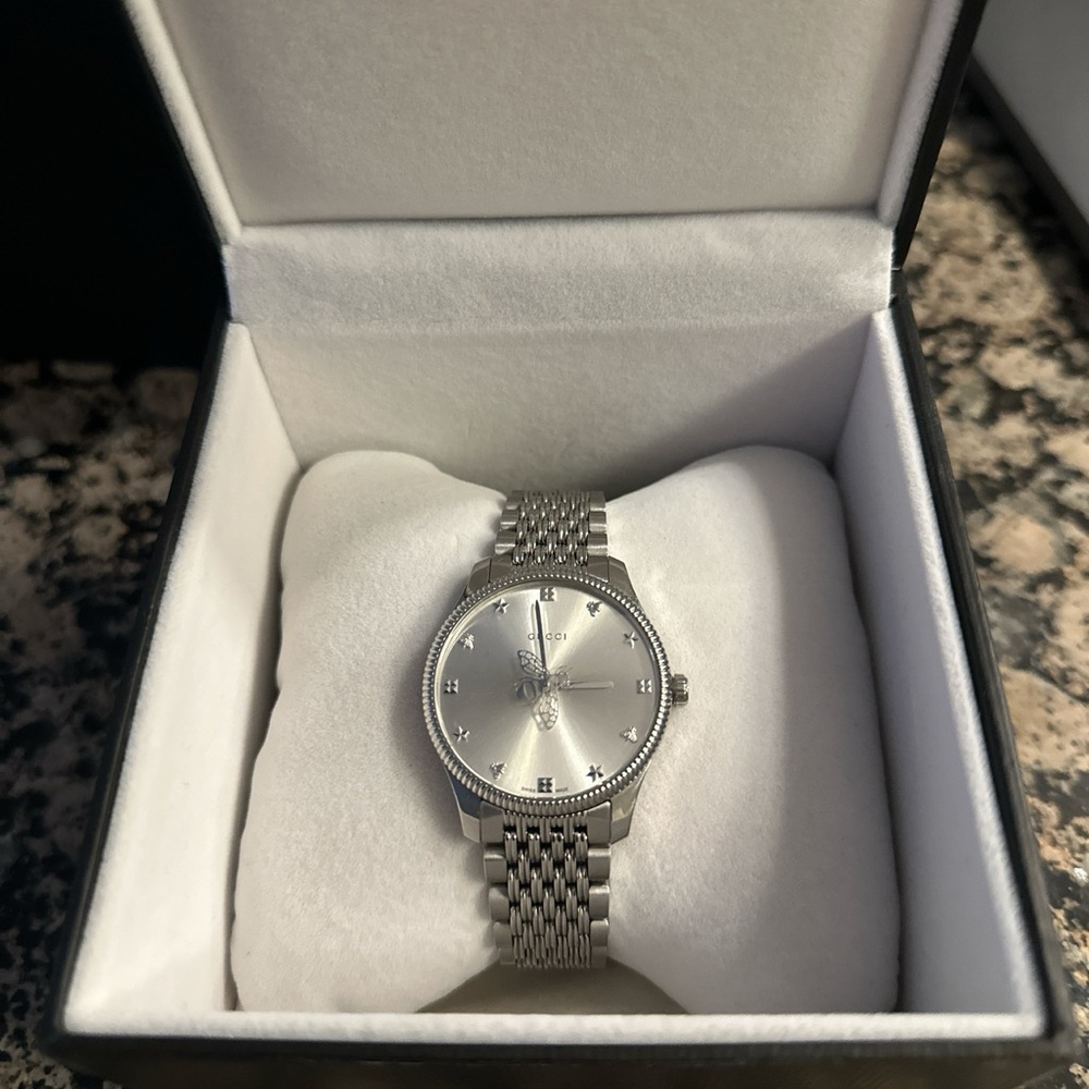 Gucci Timeless Watch